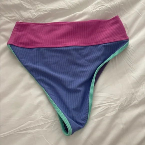 Beach riot high waist bikini bottom - Picture 2 of 3
